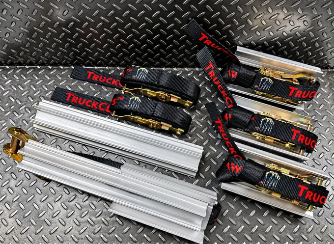 TruckClaws™ II Off road Combo Kit: Emergency Tire Traction Aid - Image 3